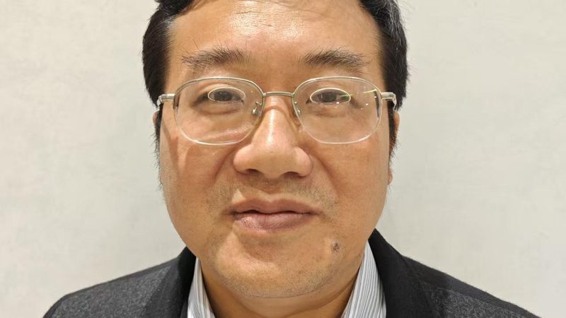 在进行核酸采样前，老人需要注意以下几点：